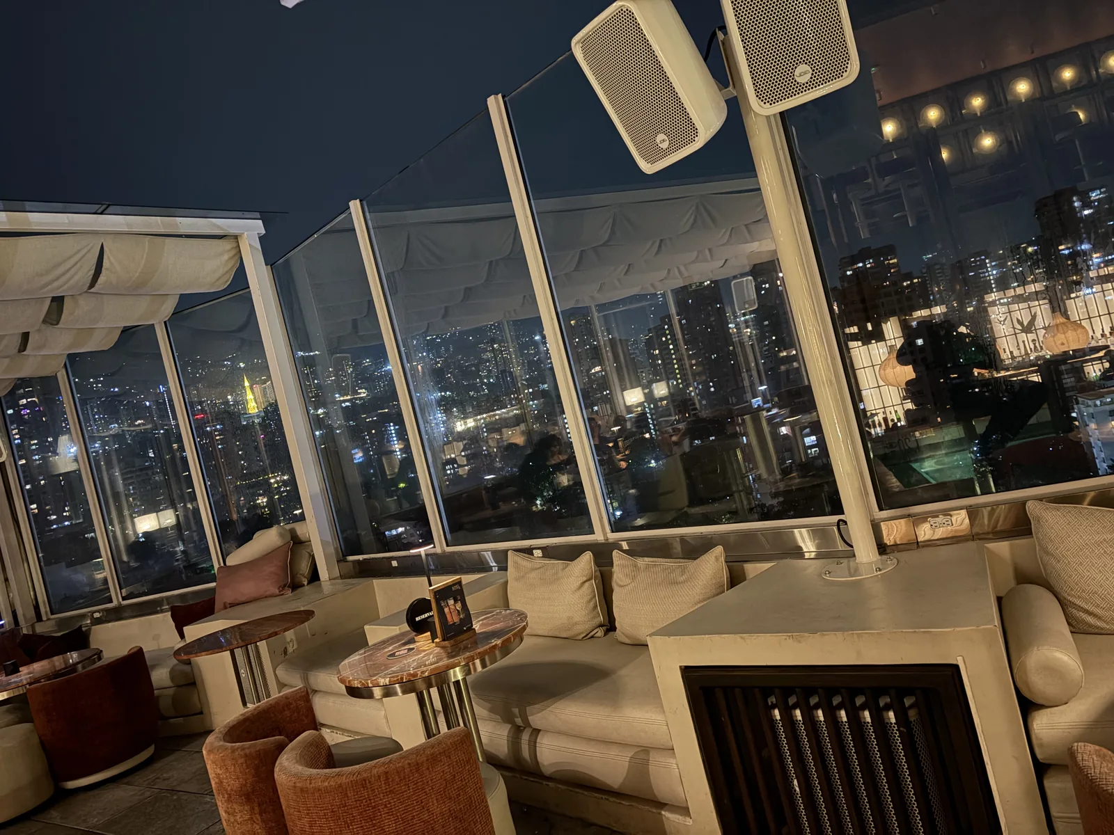 Envy Rooftop - a02 envy rooftop medellin lounge city view