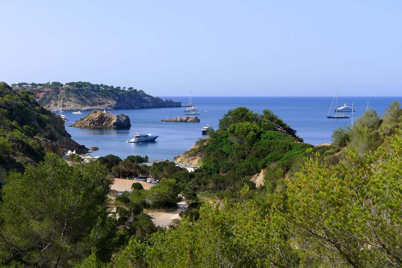 Es Torrent - bay yachts