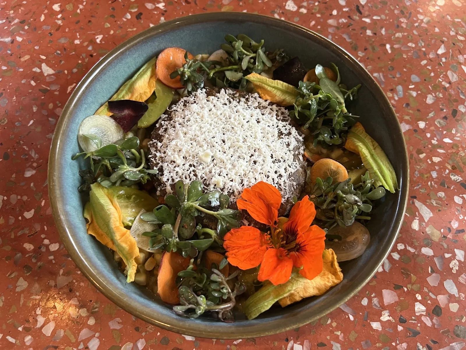 Esquina Comun - seasonal vegetable bowl