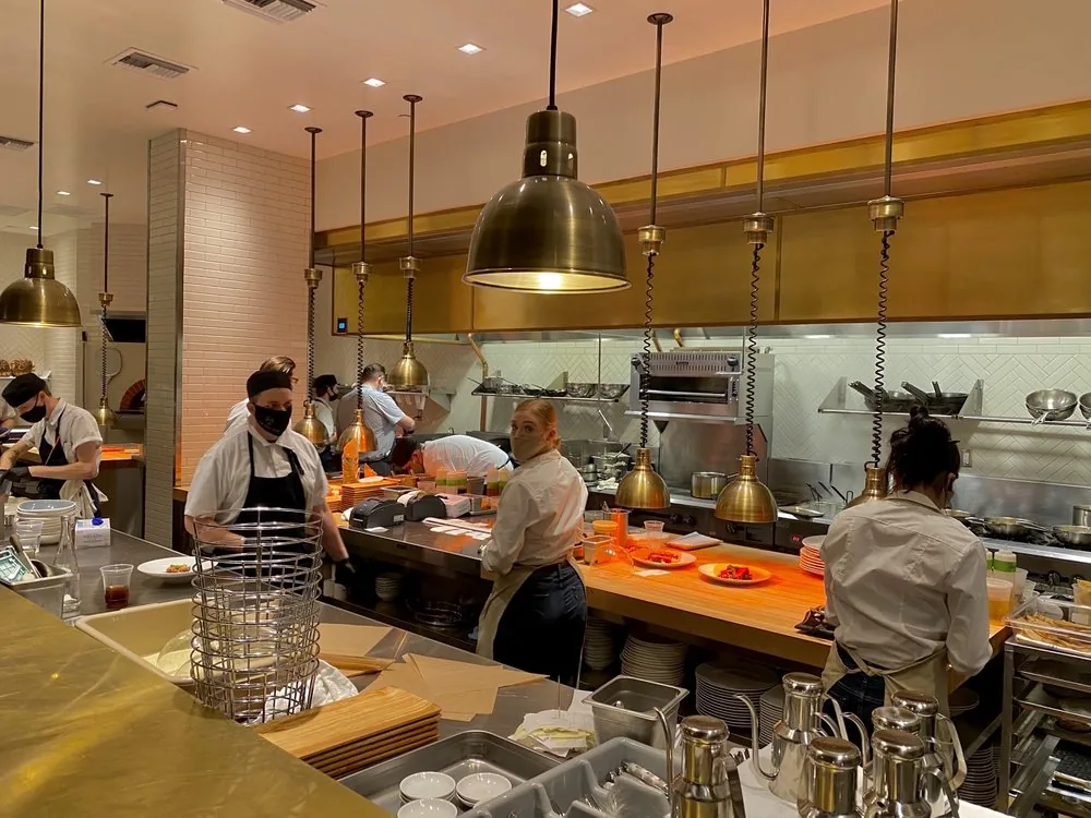 Francine - open kitchen