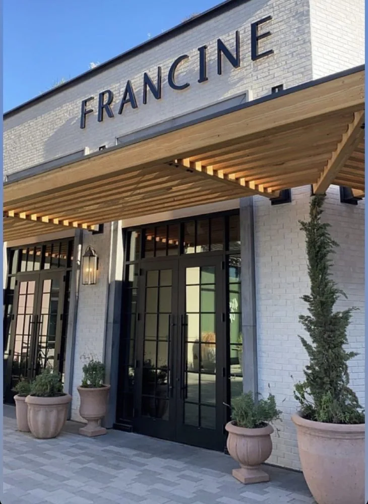 Francine - exterior