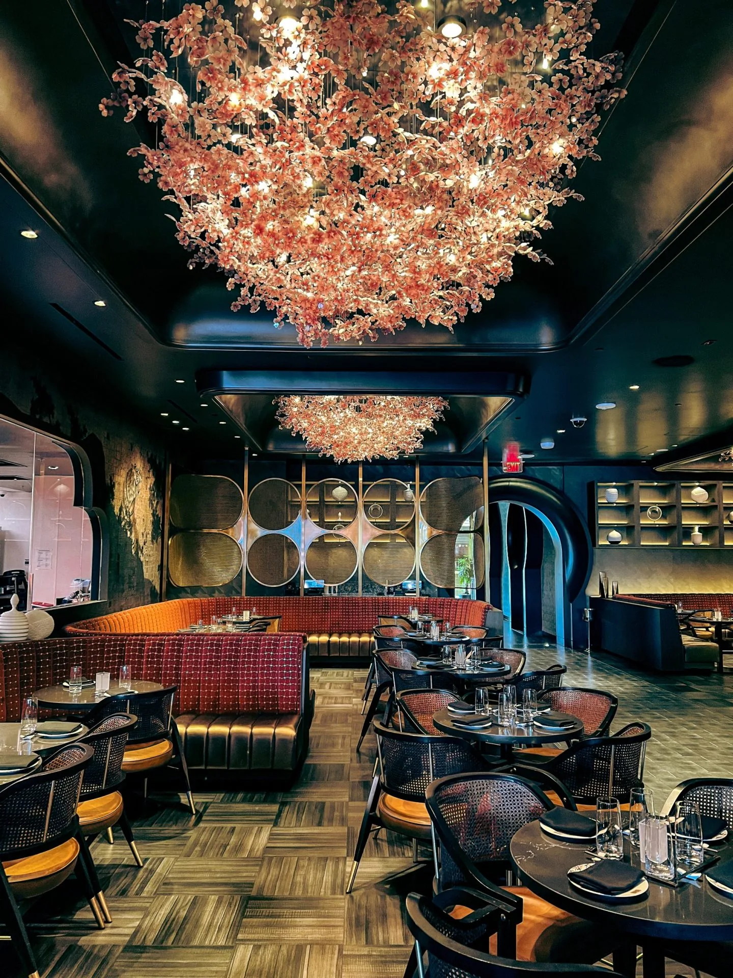 Fuhu at Resorts World - bespoke fixture detail