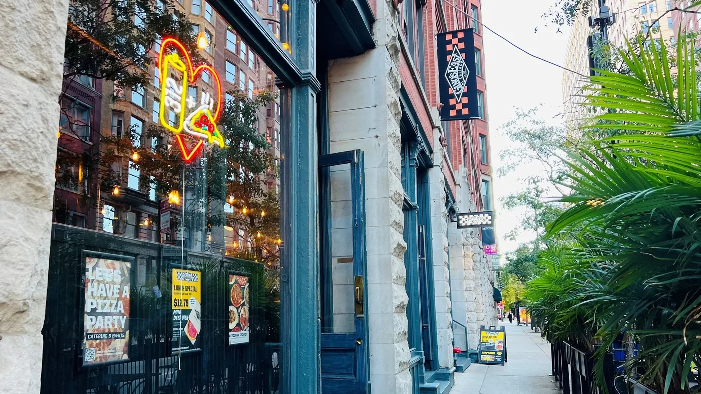Gino's East - exterior 2
