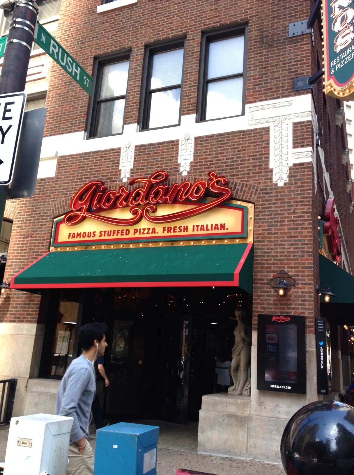 Giordano's - venue in Chicago