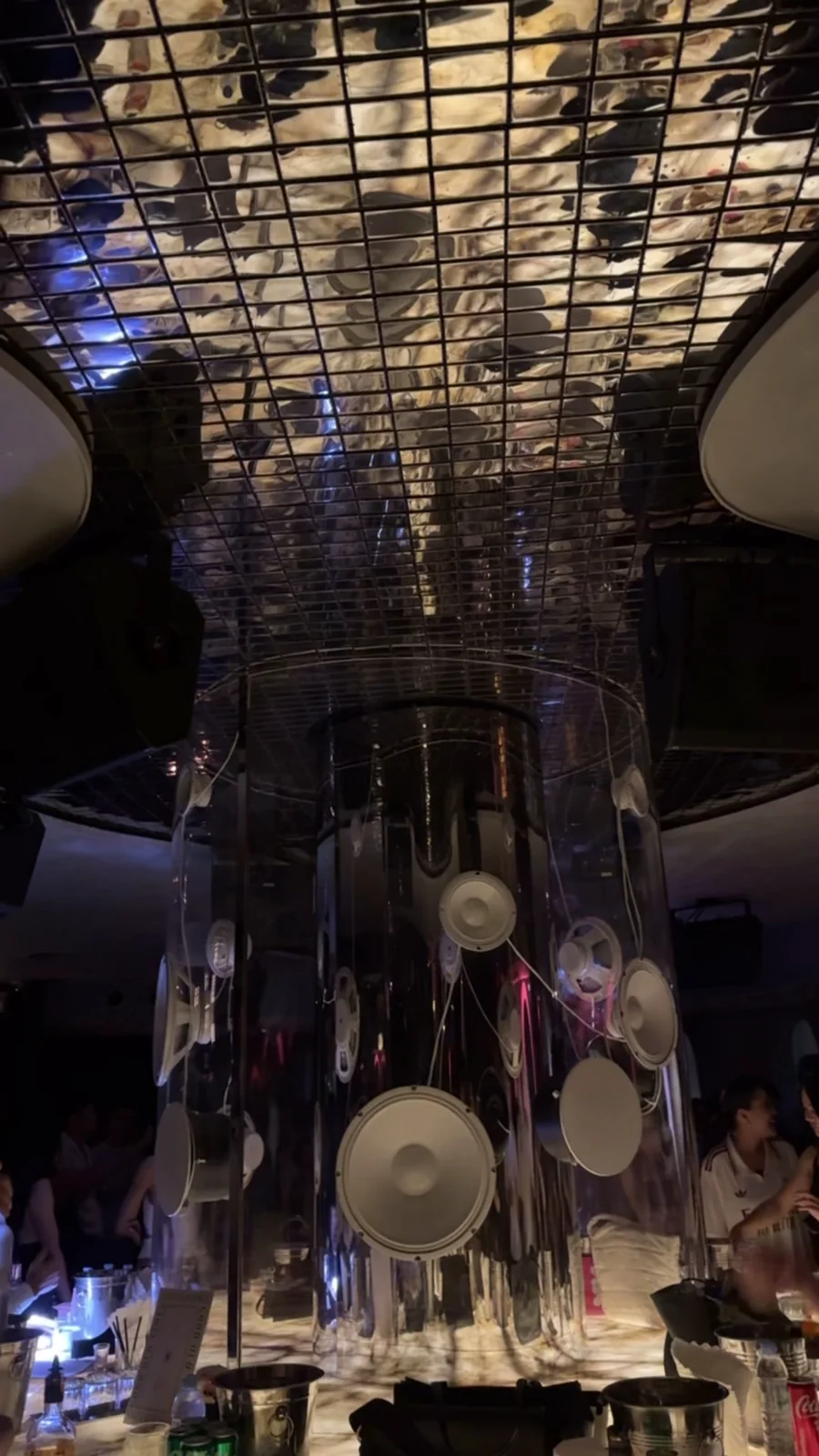 GOT Bangkok - the mirrored ceiling