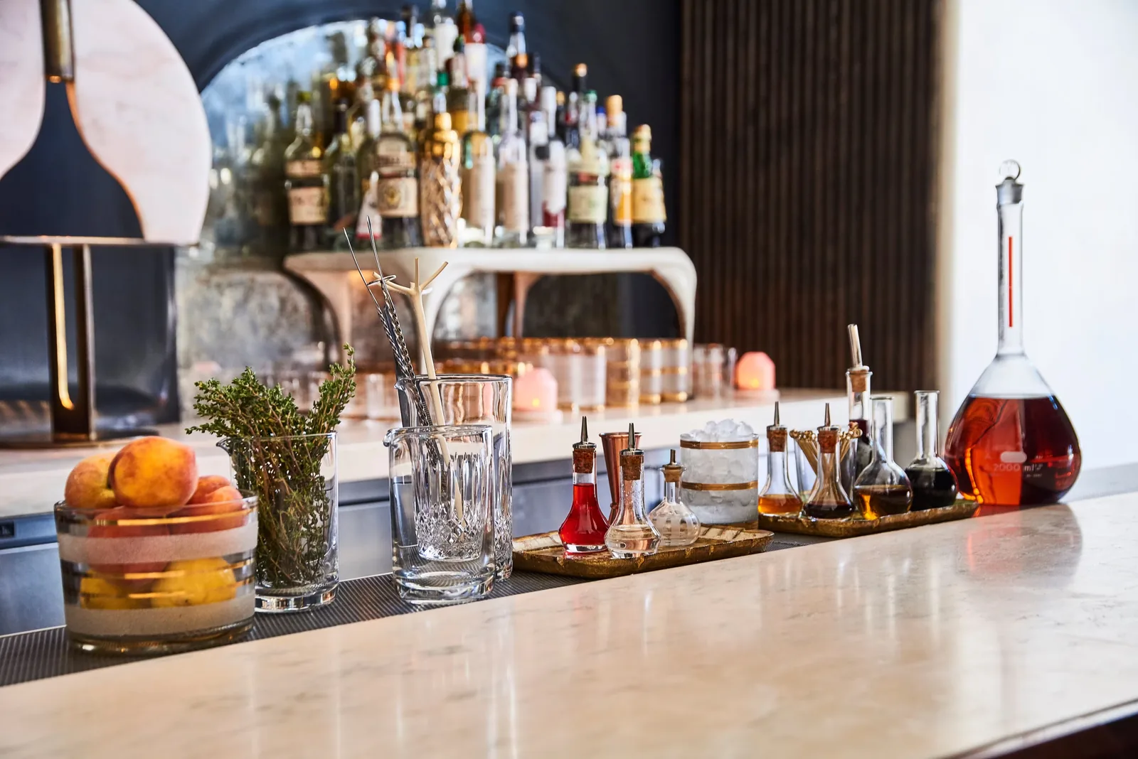 Gwen - main bar