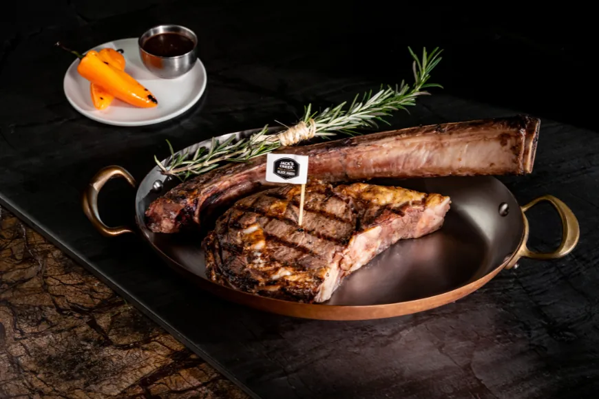 Harry's - tomahawk steak in copper pan