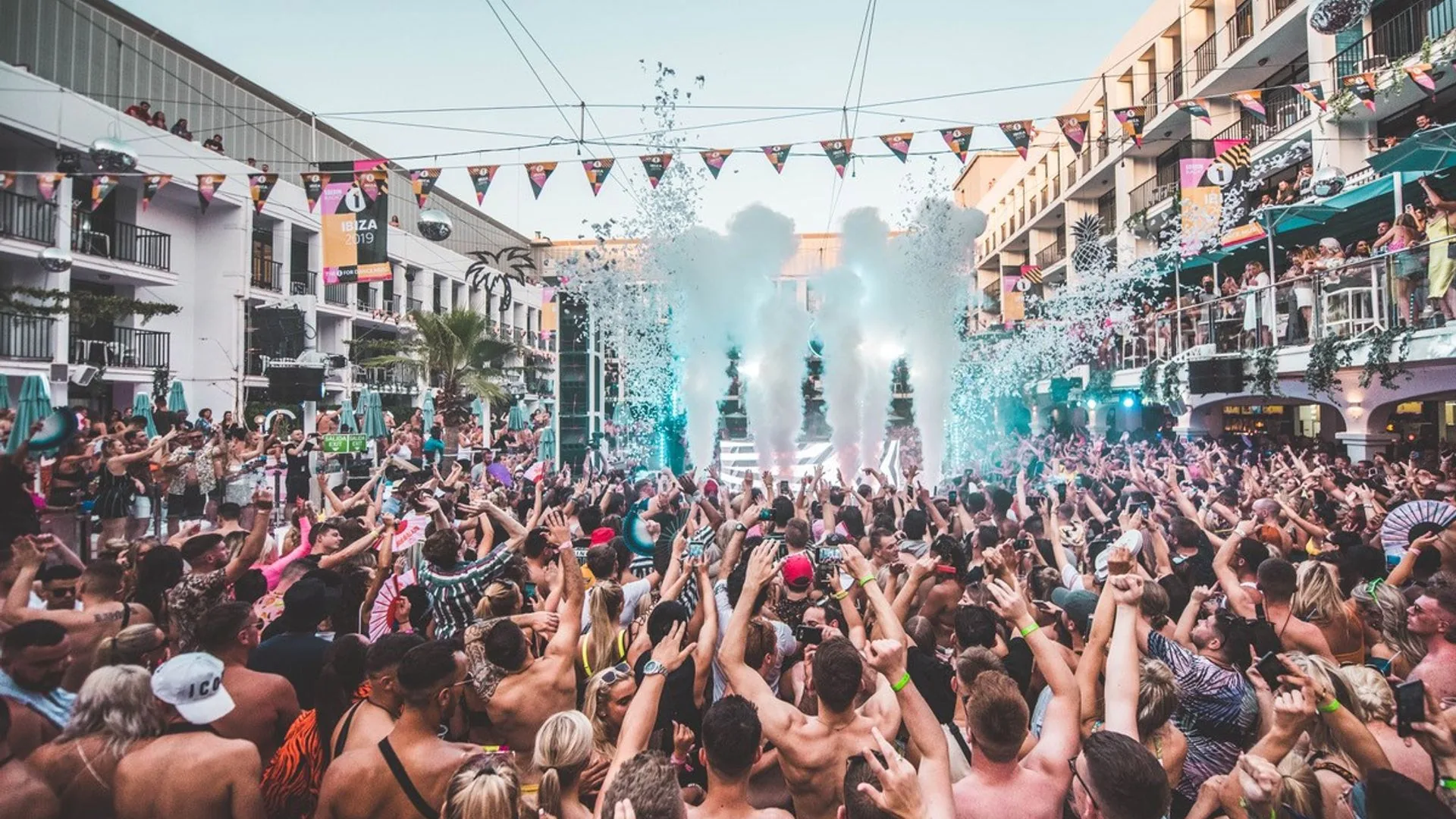 Ibiza Rocks - dayclub in Ibiza