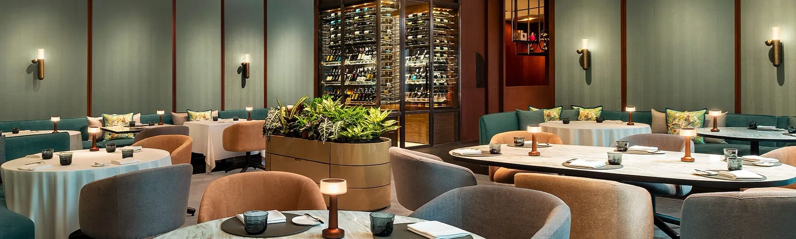 IGNIV - dining room wine display