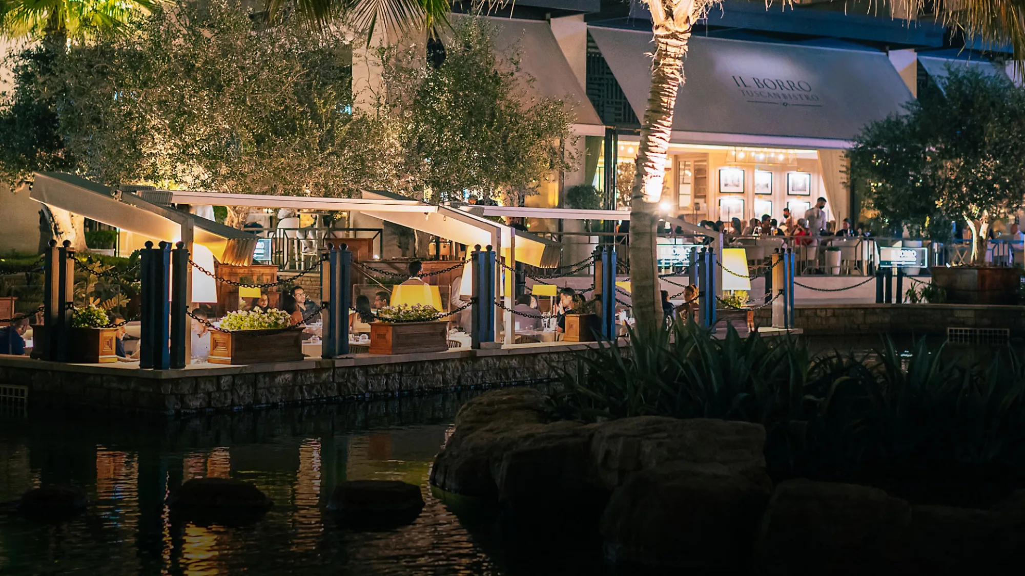 Il Borro Tuscan Bistro - lagoon terrace night