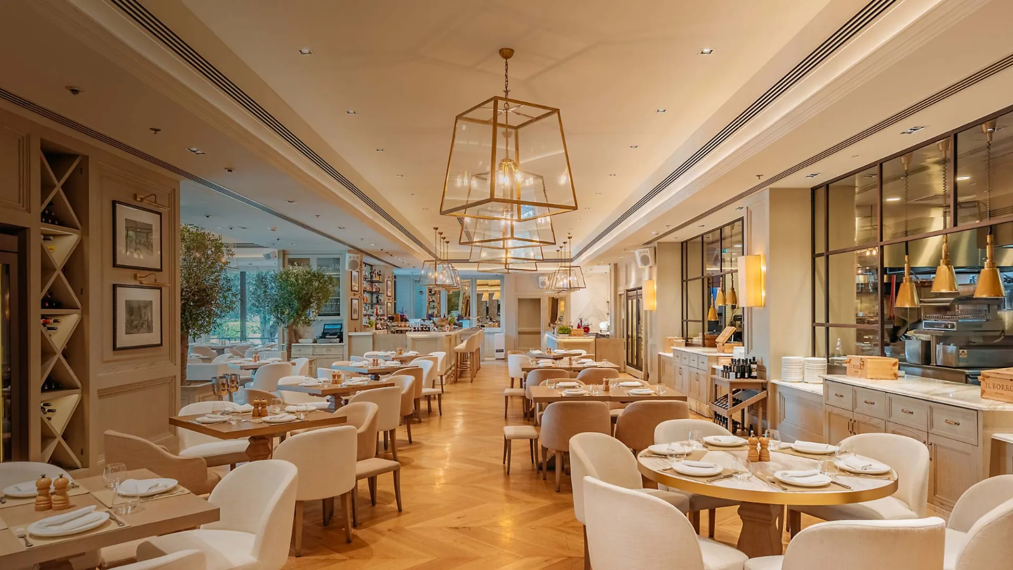 Il Borro Tuscan Bistro - interior dining hall