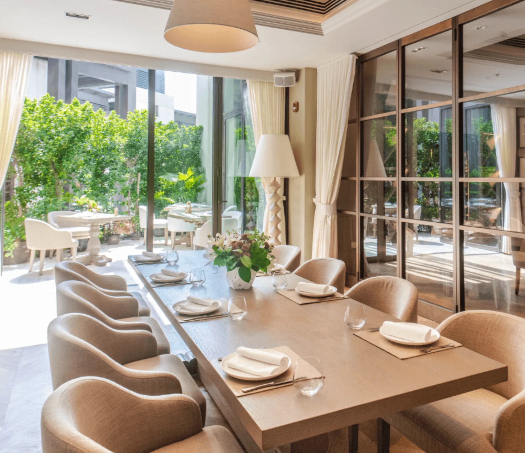 Il Borro Tuscan Bistro - banquette dining