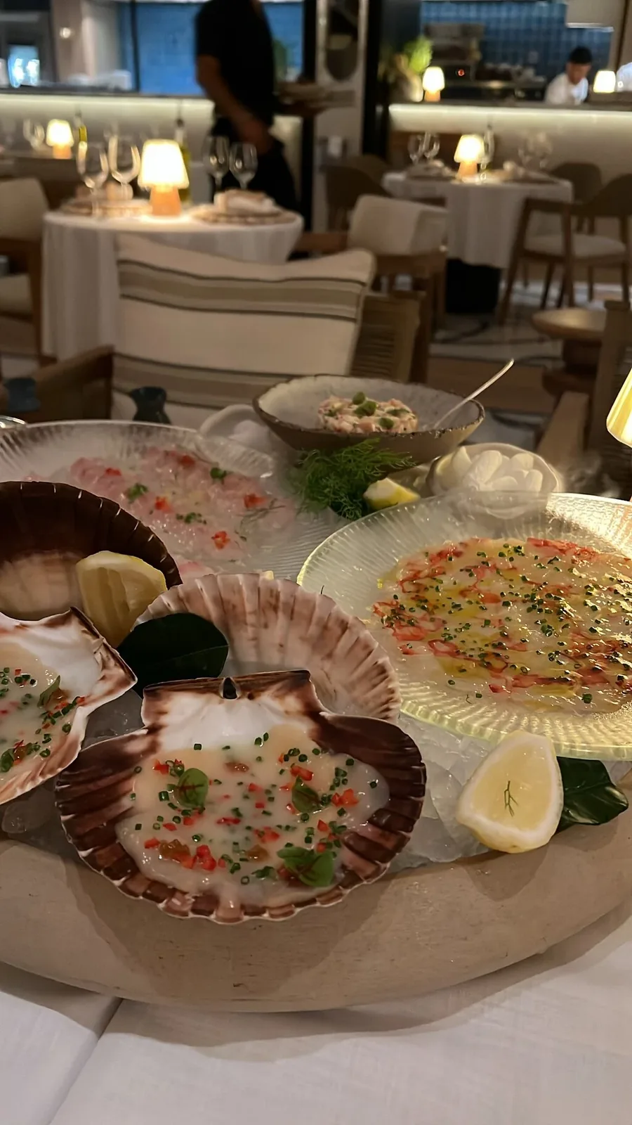 Iliana - seafood table