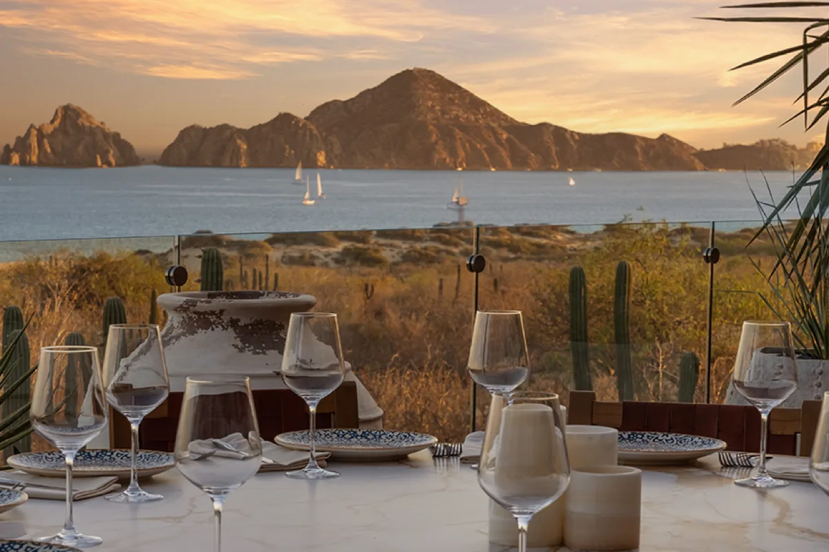 Ilios Greek Estiatorio, restaurants in Cabo 2