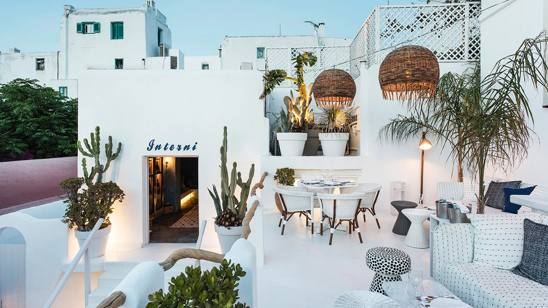 INTERNI - restaurant in Mykonos