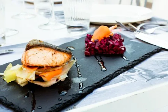 INTERNI - restaurant 2