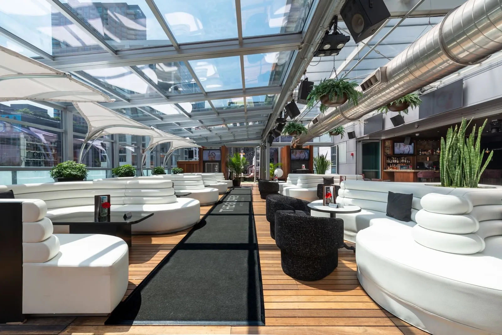 I|O Godfrey, rooftop bars in Chicago 3