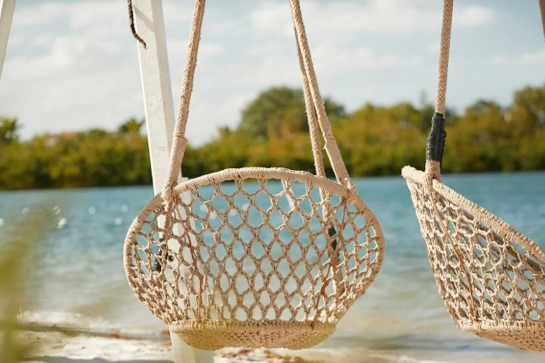 Joia Beach - rope swings bay