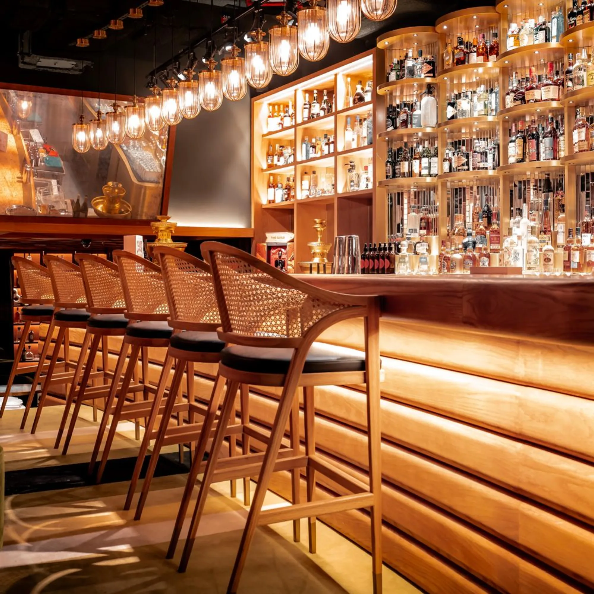 Josette - classic bar