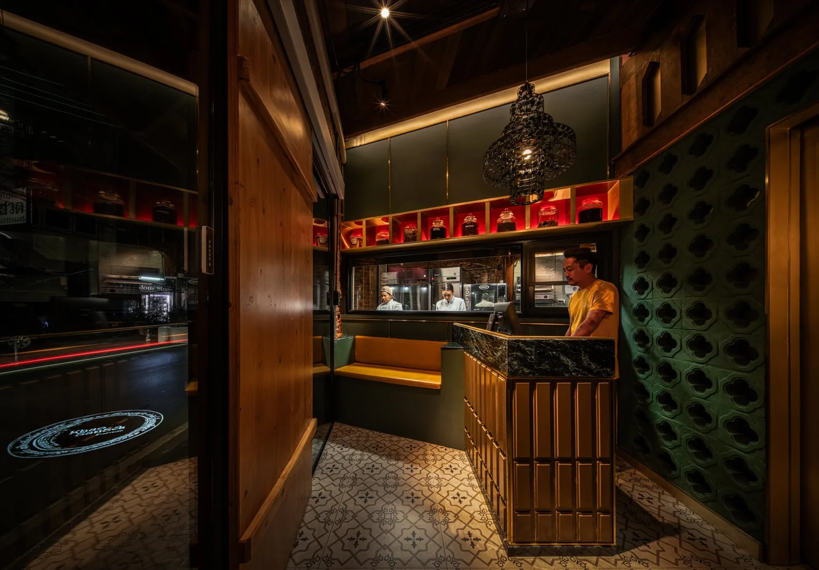 Khao San Sek - bar counter red lit