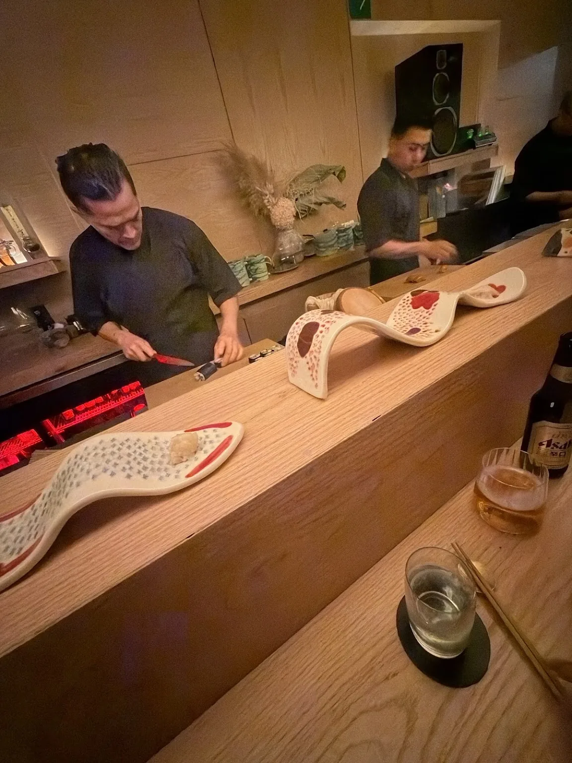 Kill Bill - chefs working the counter