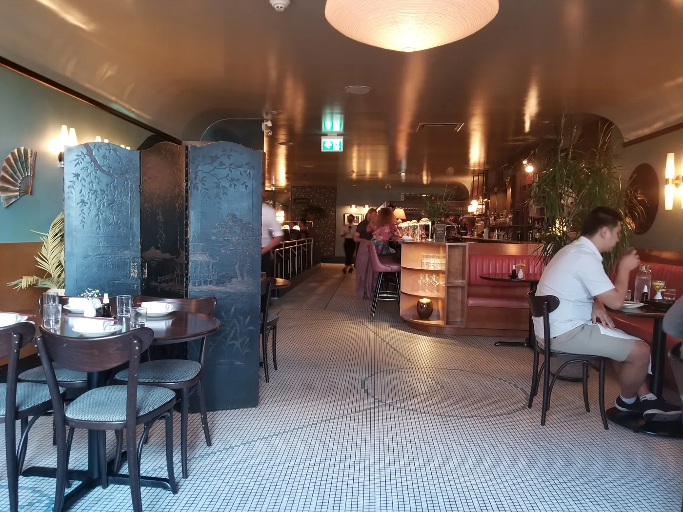 Kissa Tanto - dining room