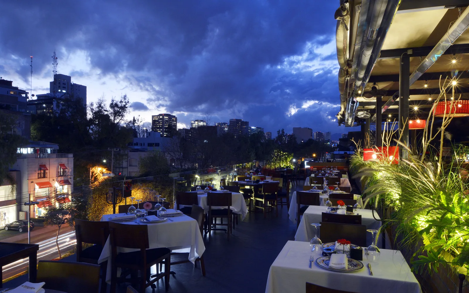 La Buena Barra - Polanco - terrace at night