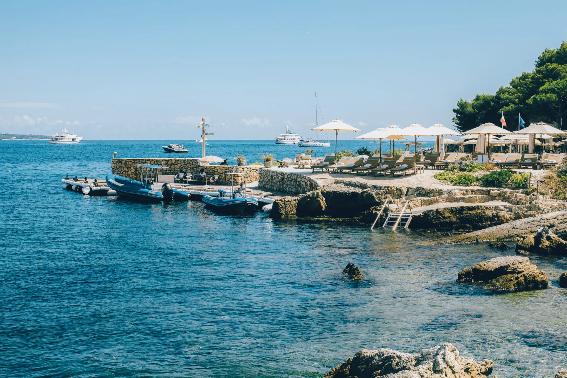 La Guerite - dayclub in Cannes