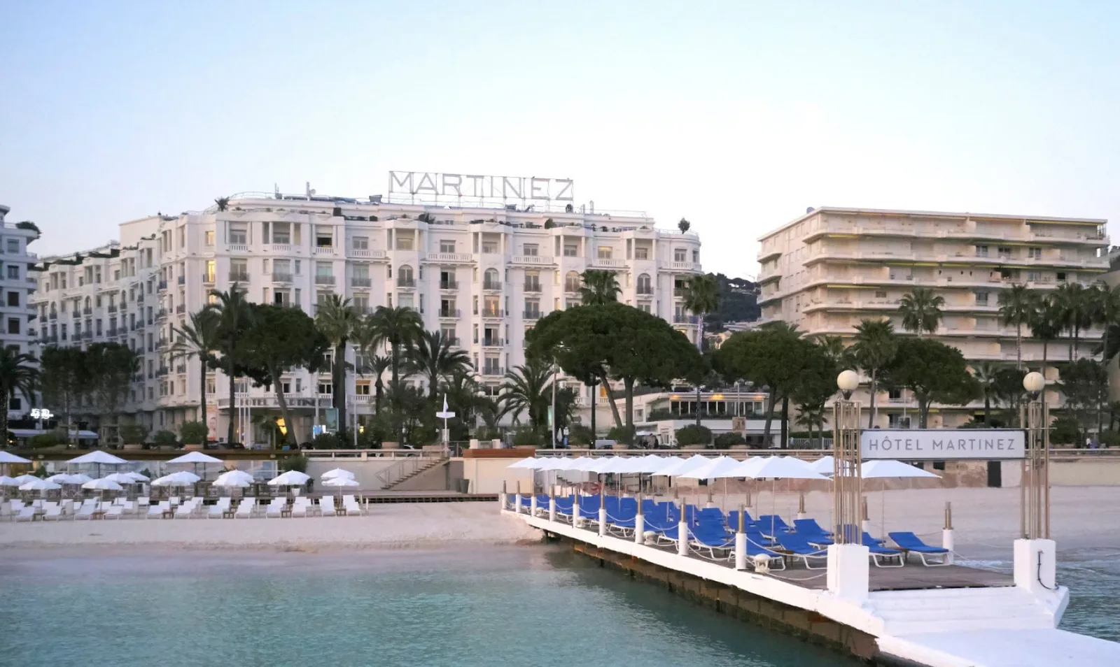 La Plage Du Martinez - french restaurant