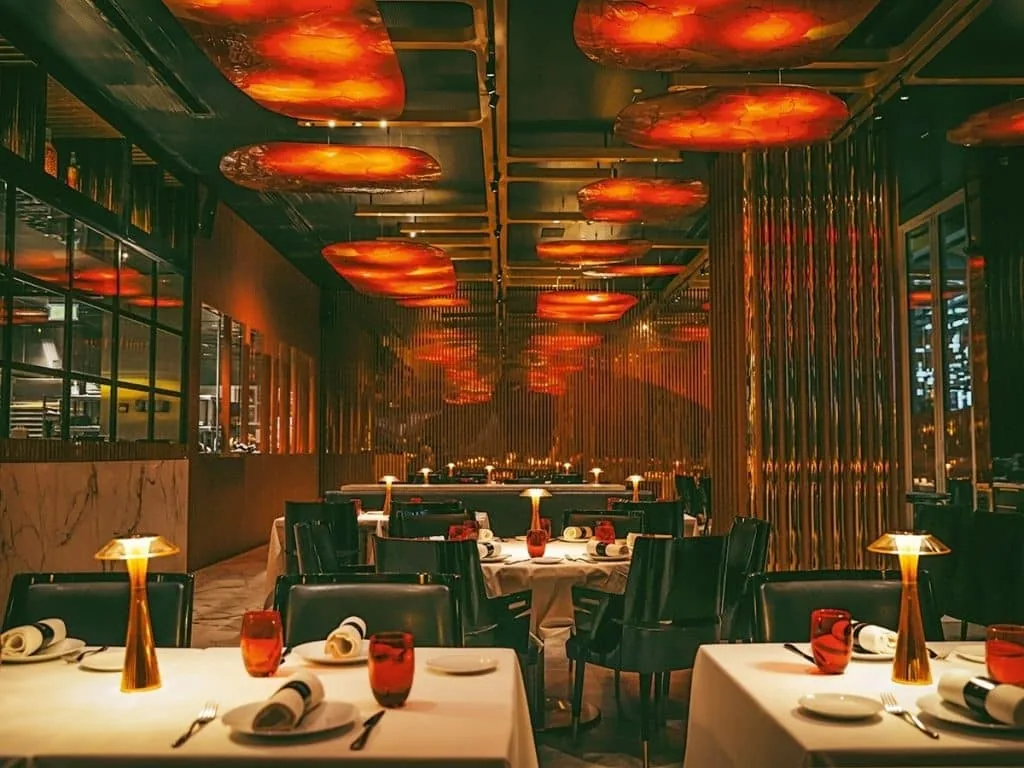 L'Atelier de Joel Robuchon Dubai, restaurants in Dubai 4