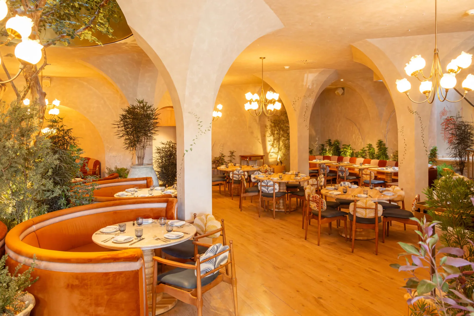 LAVO Mexico City - arched dining room