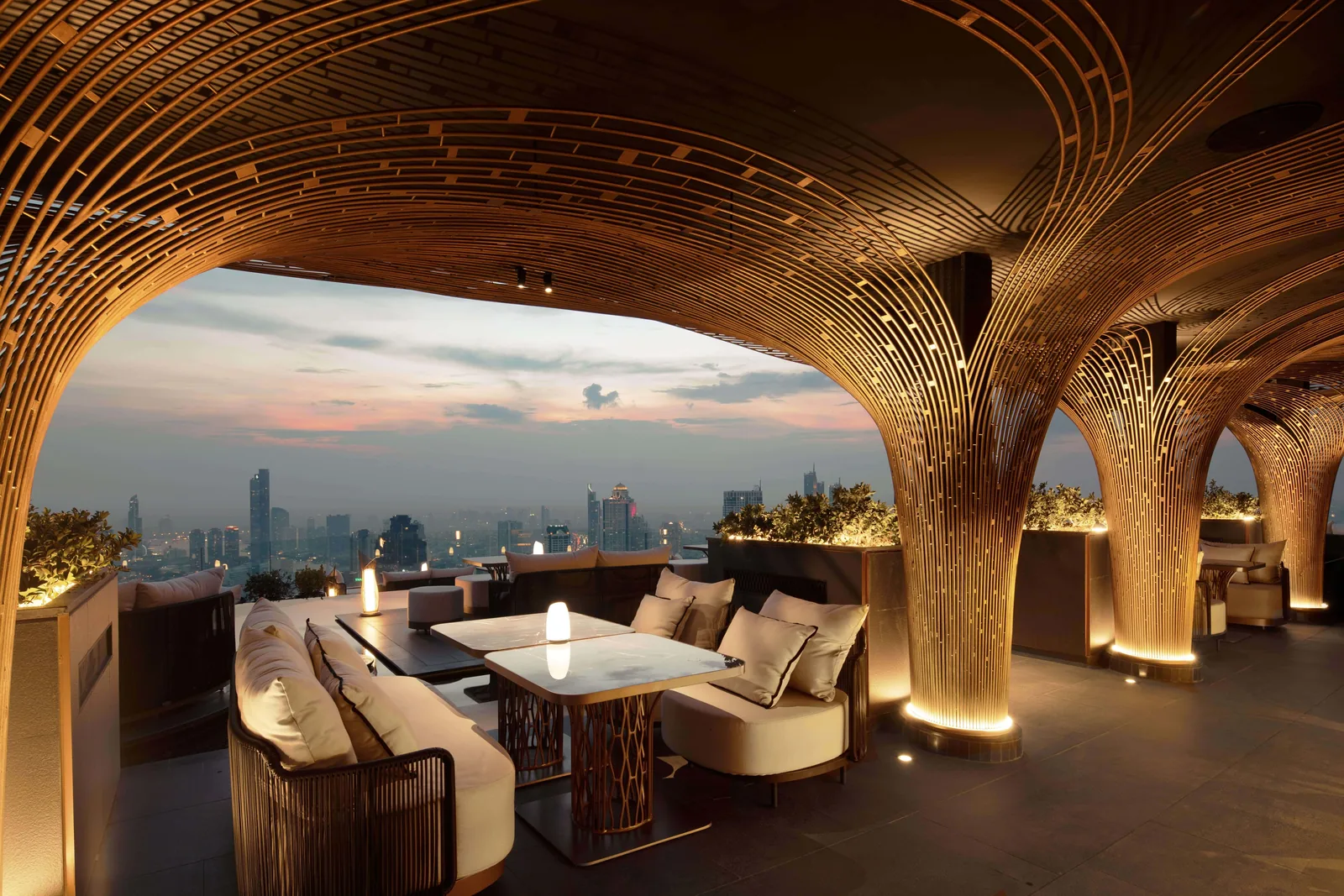 Le Du Kaan - rooftop bar in Bangkok