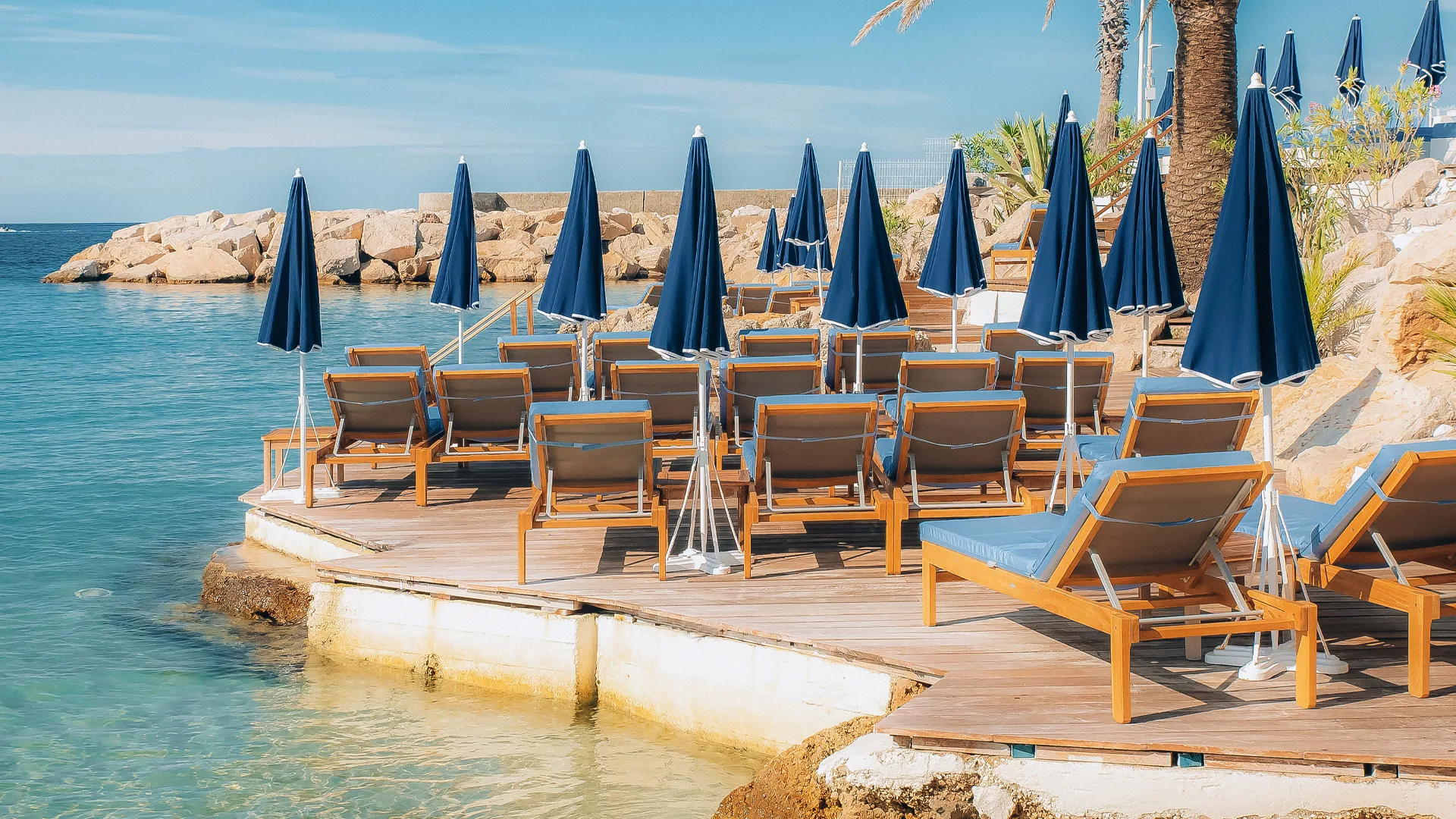 L'Ecrin Plage - dayclub in Cannes
