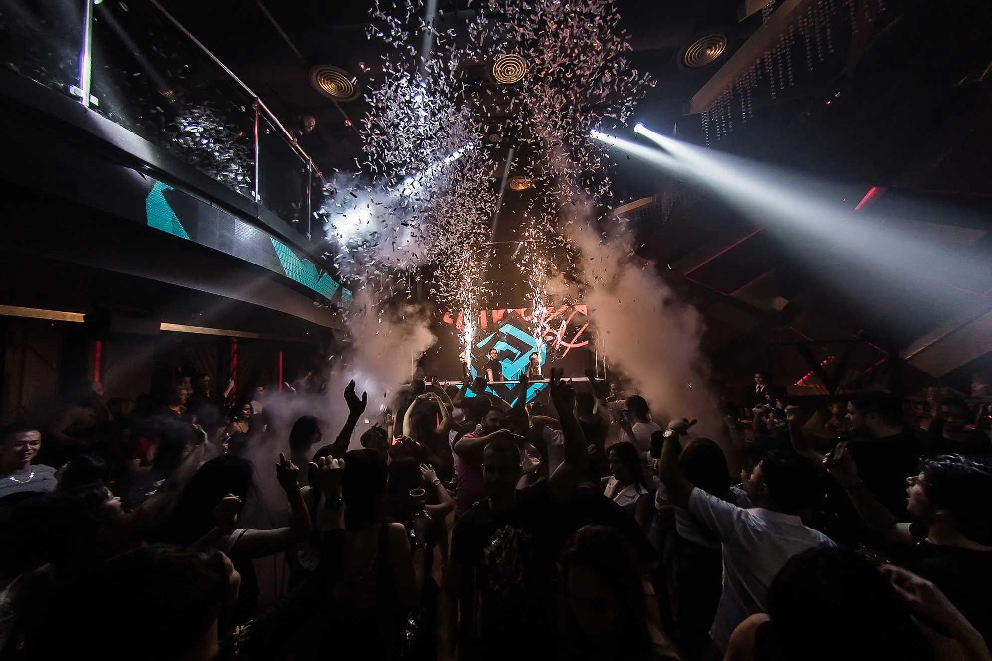 Levels Club & Lounge - nightclub in Bangkok