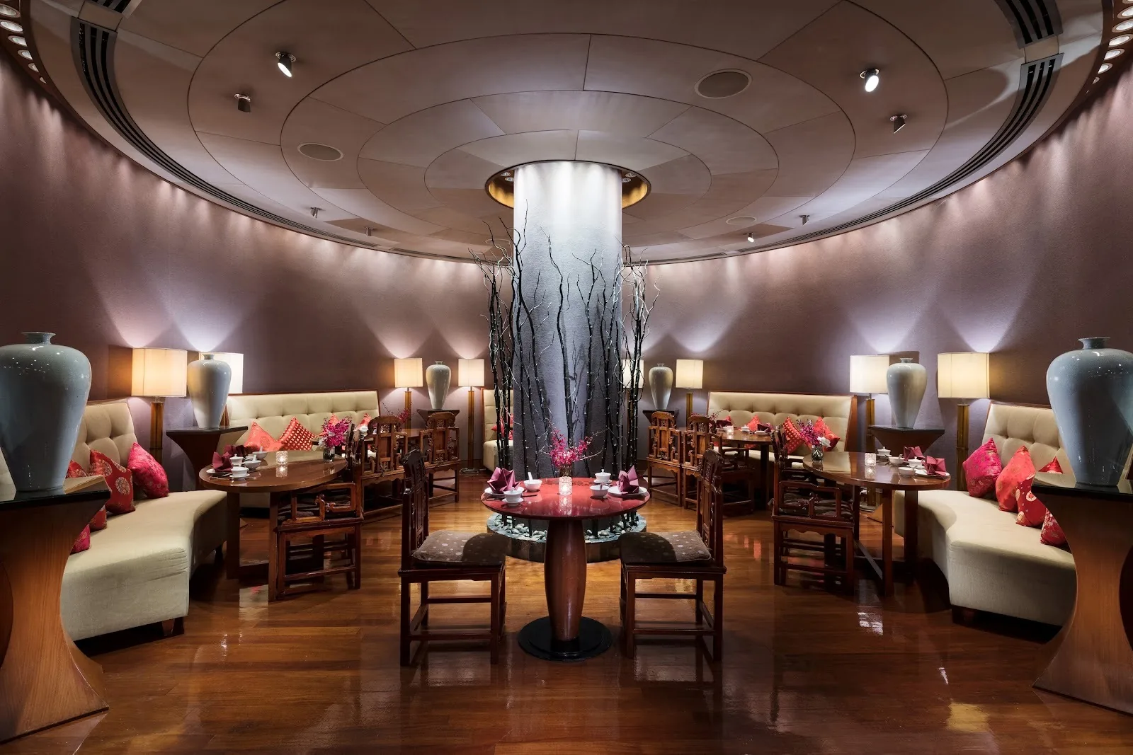Liu - dining room water feature