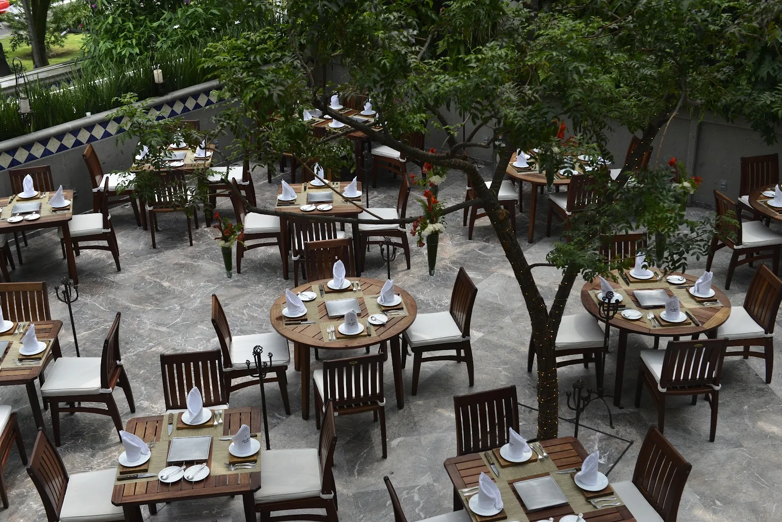 Loma Linda - Reforma - terrace garden dining