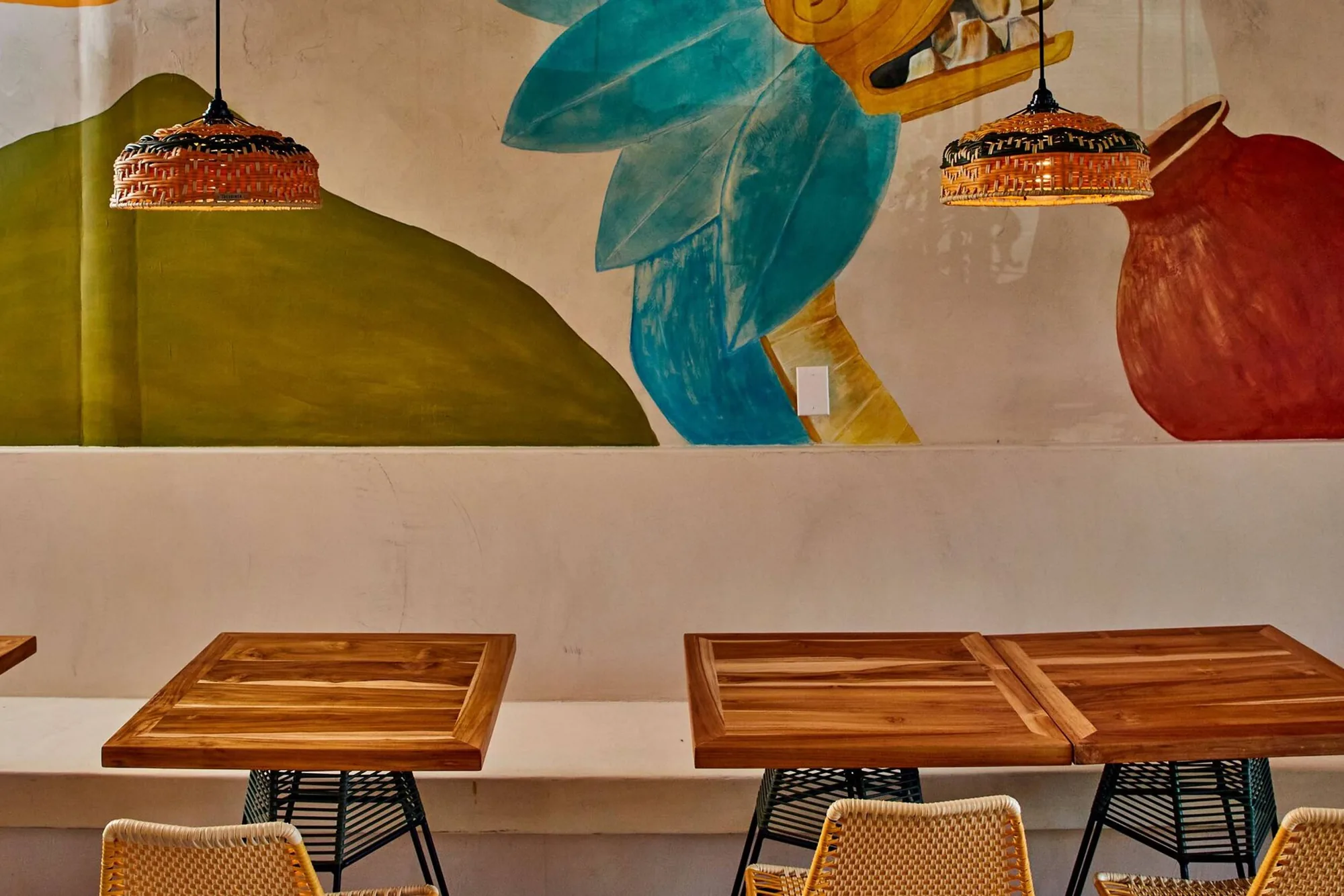 Los Felix in Coconut Grove, Miami