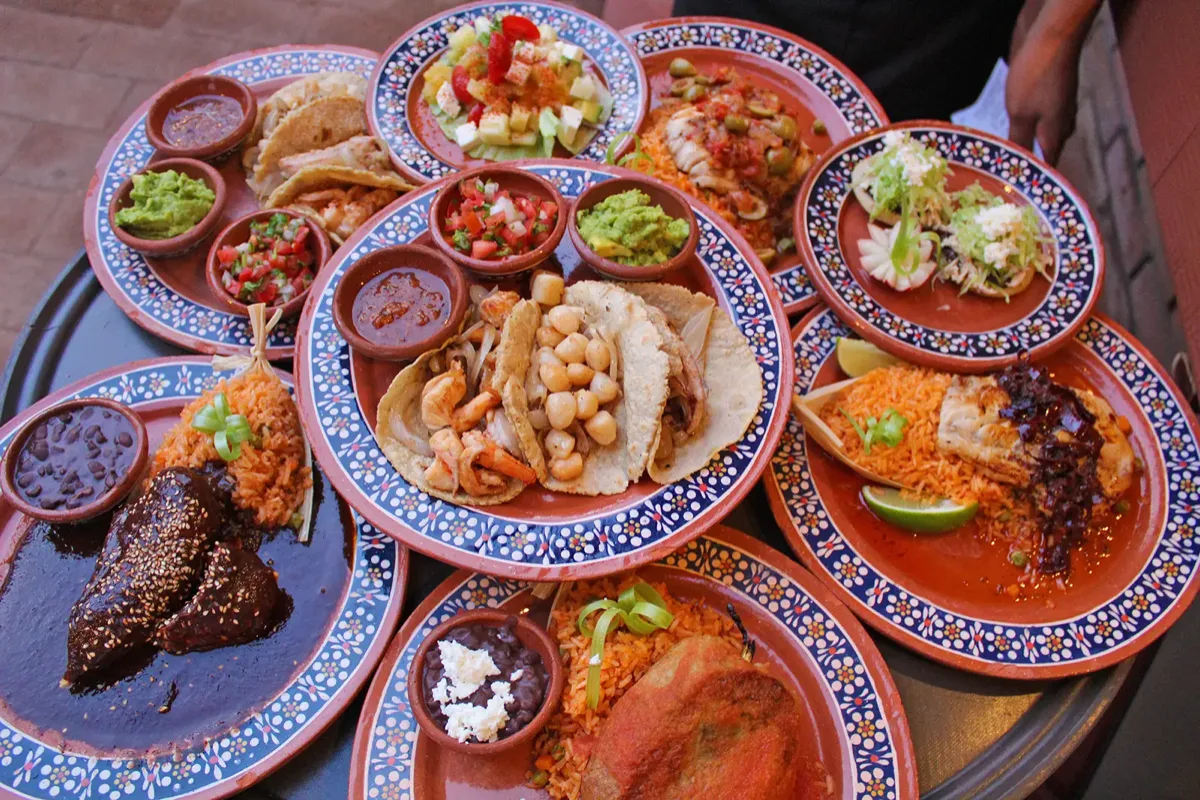 Los Tres Gallos, restaurants in Cabo 3