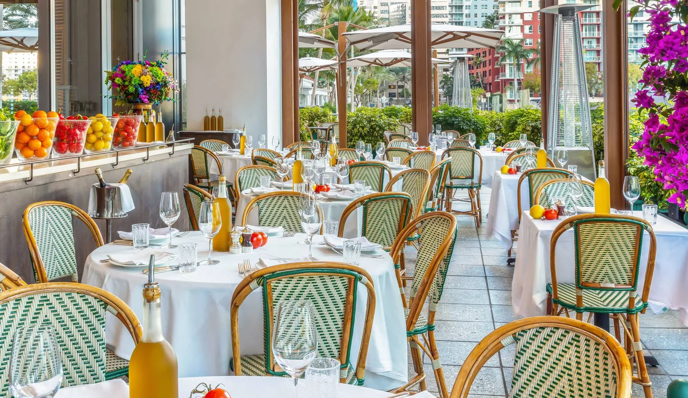 LPM Restaurant & Bar - terrace palms