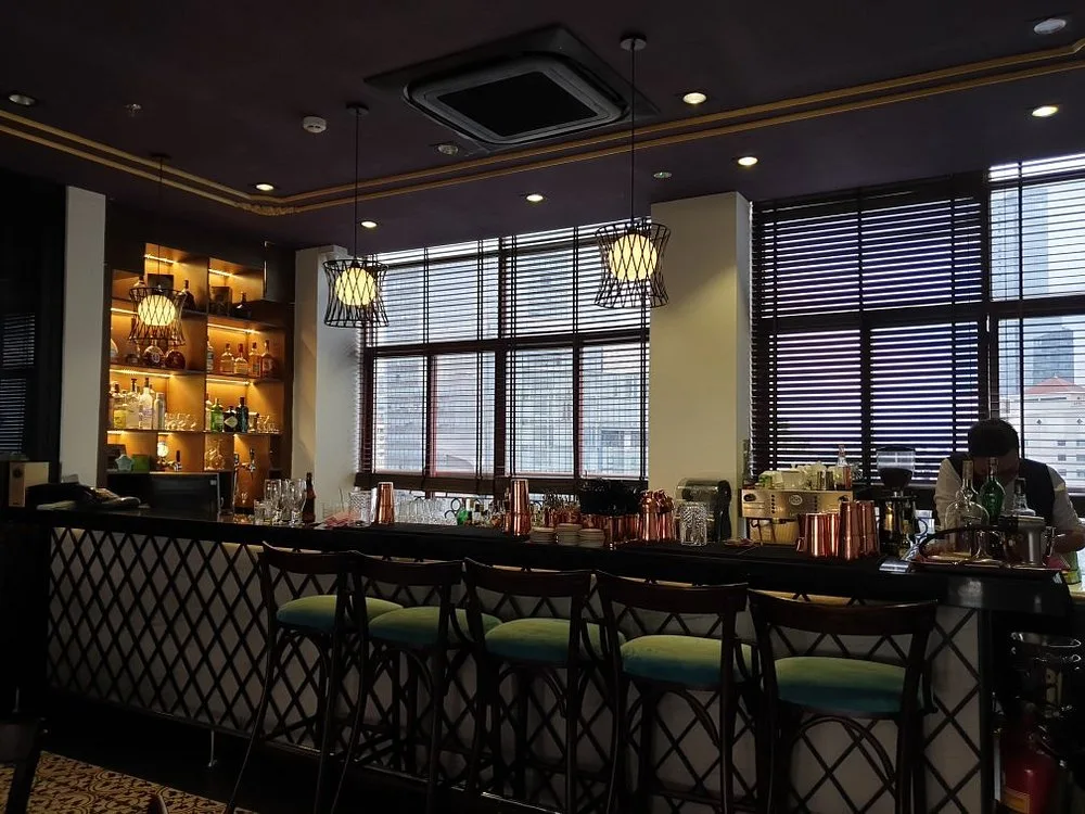 M Bar - saigon