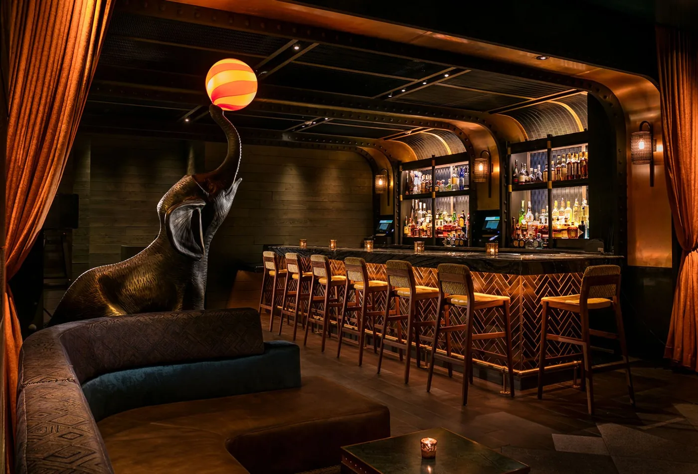 Magic Hour - indoor lounge