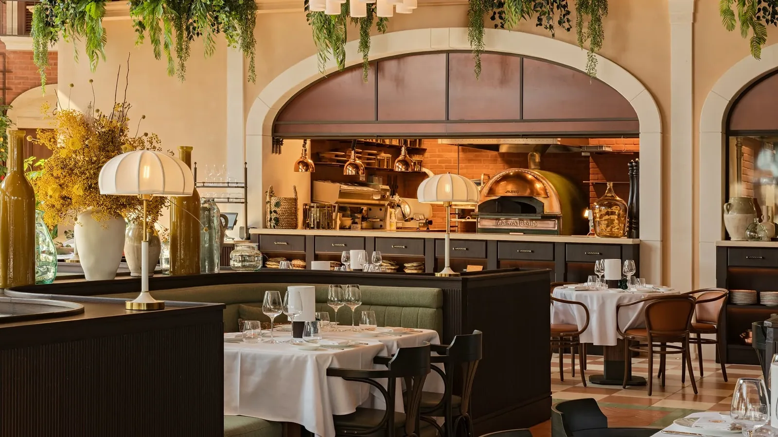 Mamabella - pizza oven room