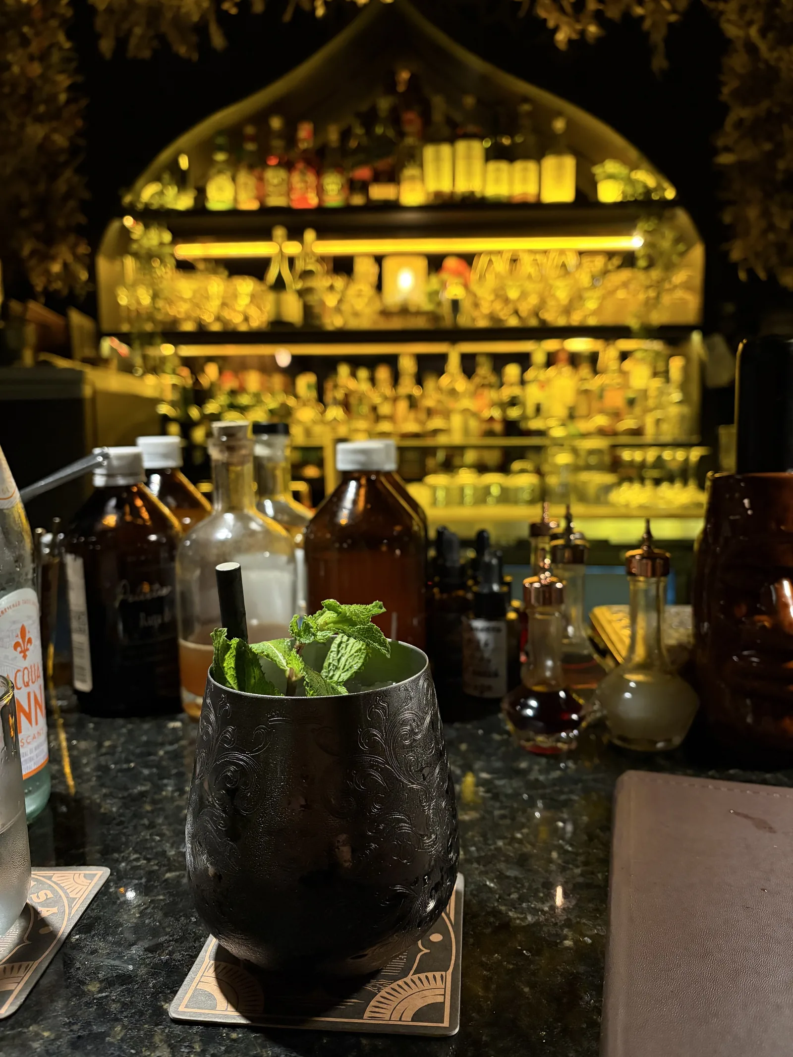 Mamba Negra - bottle wall detail