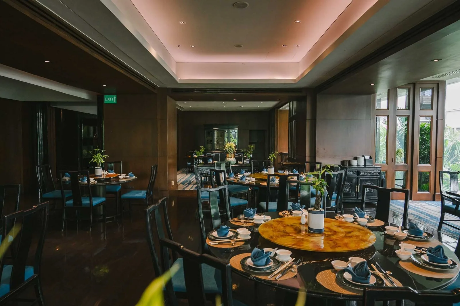 Man Ho - dining room windows