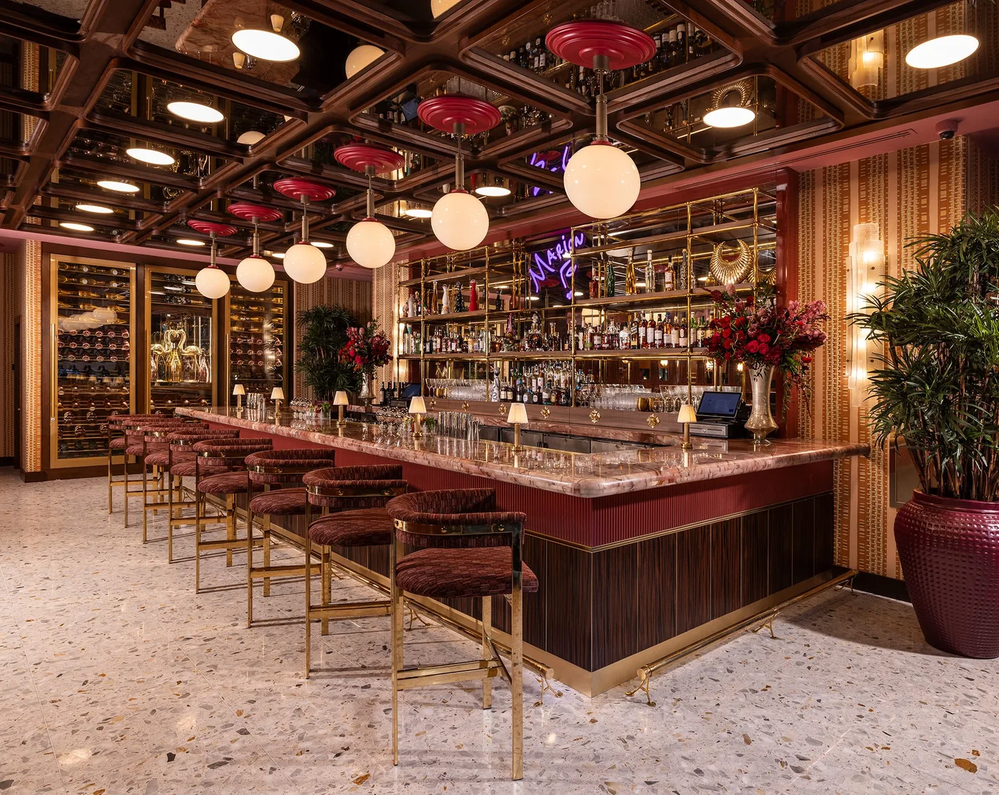 Marion - pink marble bar