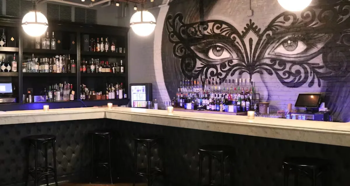 MASQ at Hubbard Inn, nightclubs in Chicago 3