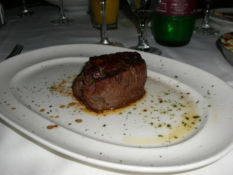 Mastro's Steakhouse Beverly Hills - mastros bh filet steak plating