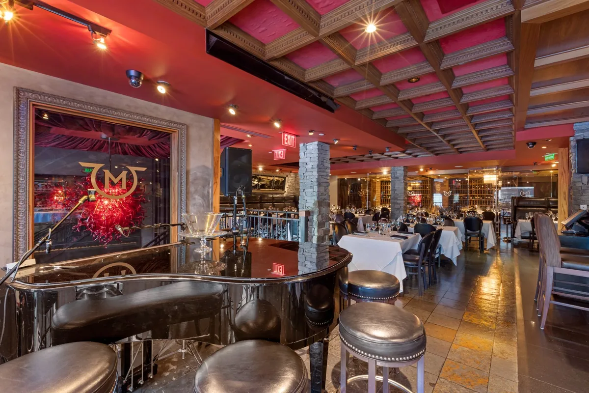 Mastro's Steakhouse Beverly Hills - mastros bh piano lounge live music