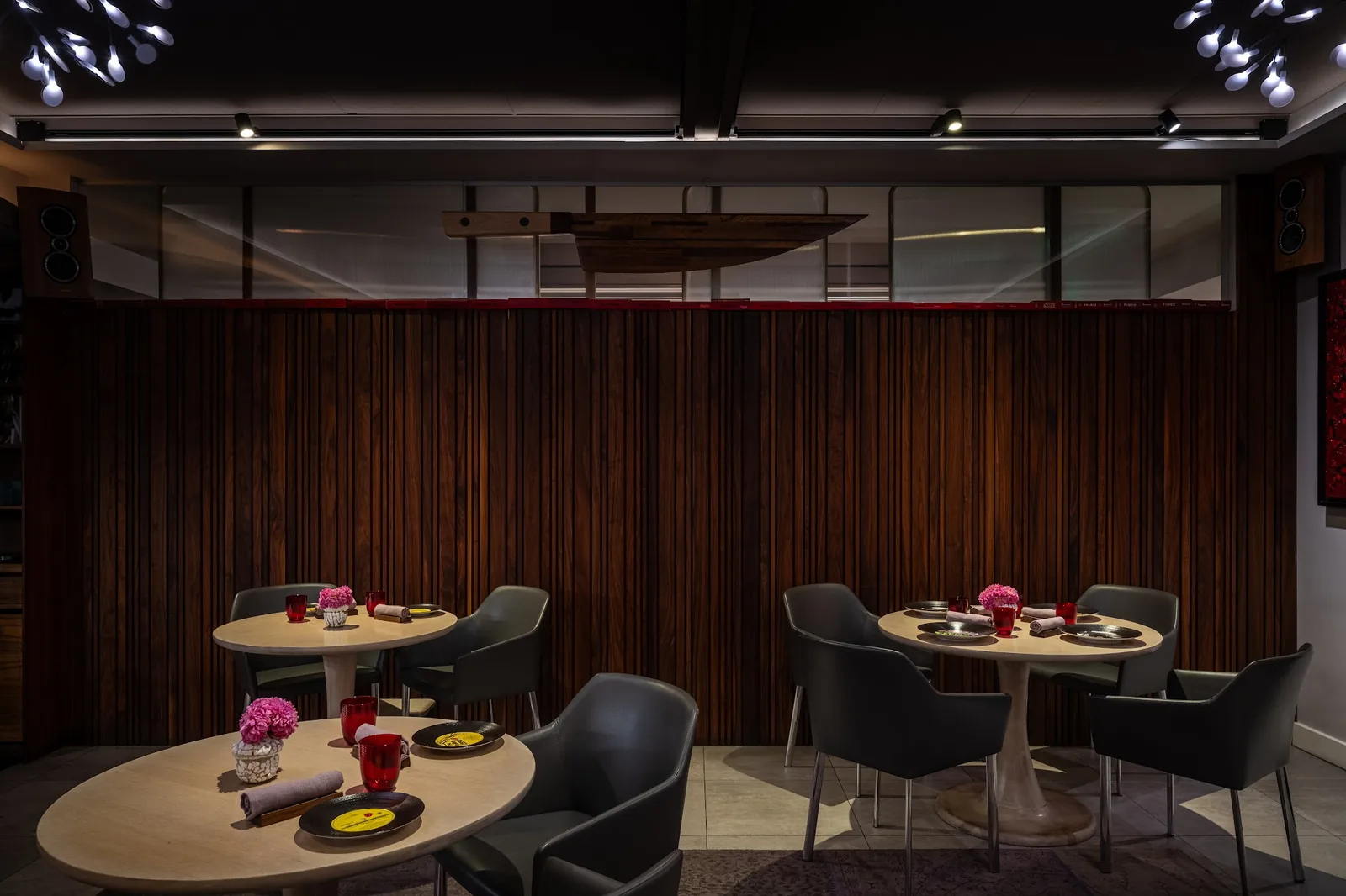 Melisse - dining room slat wall