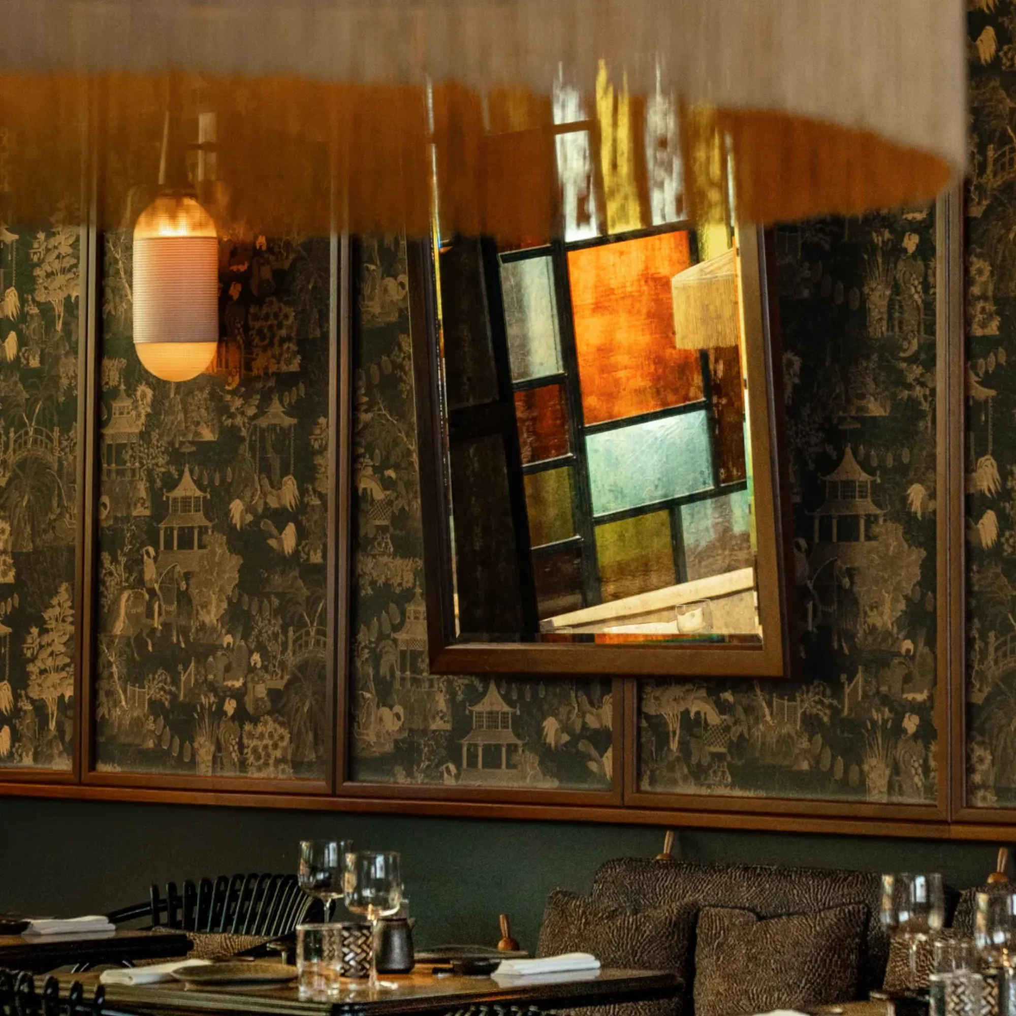 Mimi Kakushi - art deco mirror wall